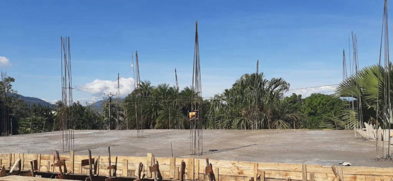 Bambini del Madagascar Tonga Soa - Nuova scuola media